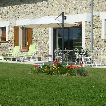 Chambres D'Hotes De La Junchere Saint-Hilaire-de-Court ภายนอก รูปภาพ